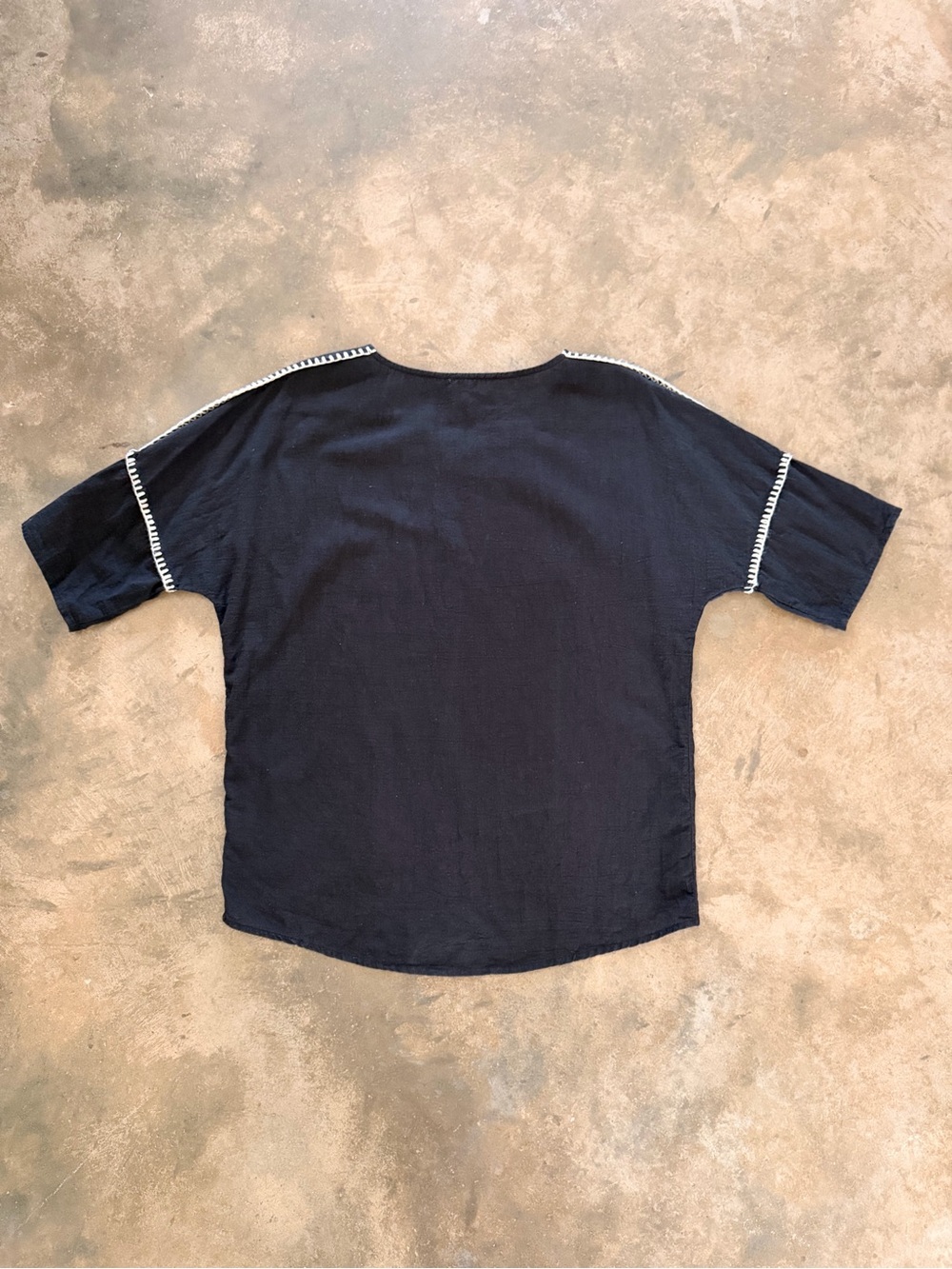 ILLA ILLA Linen Cotton Blend Top Black Whipstitch Detail Small - Picture 2 of 9